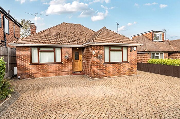 2 Bedroom Detached House For Sale In Redhatch Drive, Earley, Reading, RG6