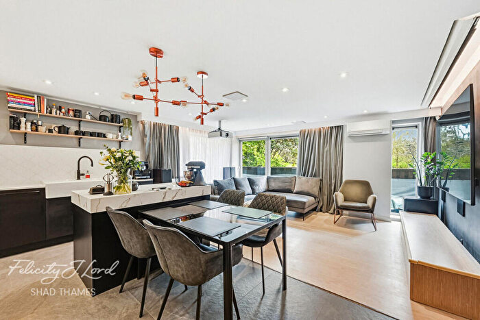 3 Bedroom Flat For Sale In Paradise Street, SE16