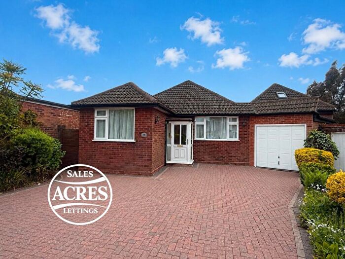 3 Bedroom Detached Bungalow For Sale In Windermere Drive, Streetly, Sutton Coldfield, B74