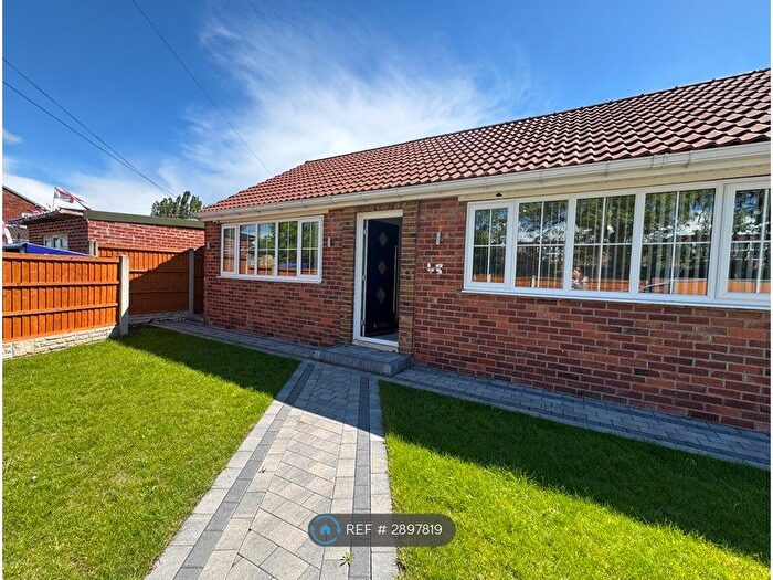 3 Bedroom Bungalow To Rent In Ramskir View, Doncaster, DN7