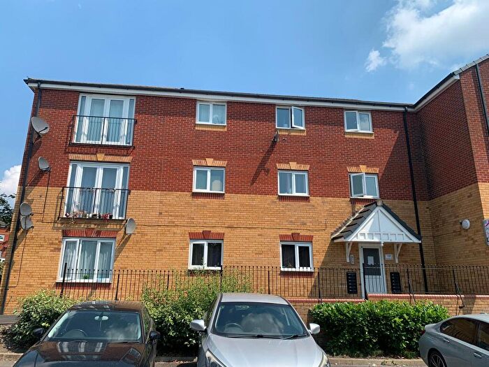 2 Bedroom Flat To Rent In Deanery Court, Manchester., M8