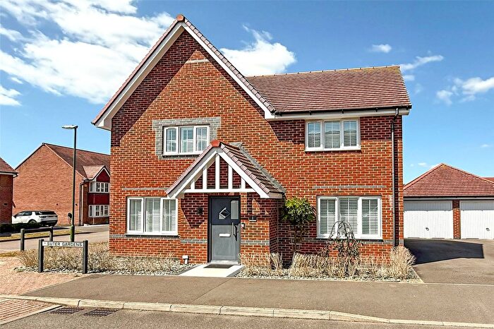 4 Bedroom Detached House For Sale In Suter Gardens, Littlehampton, West Sussex, BN17