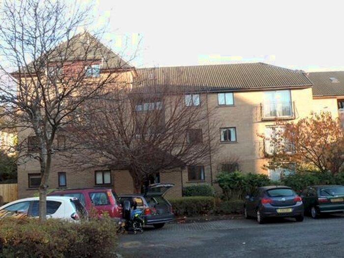 3 Bedroom Flat To Rent In Parkside Terrace, Edinburgh, EH16