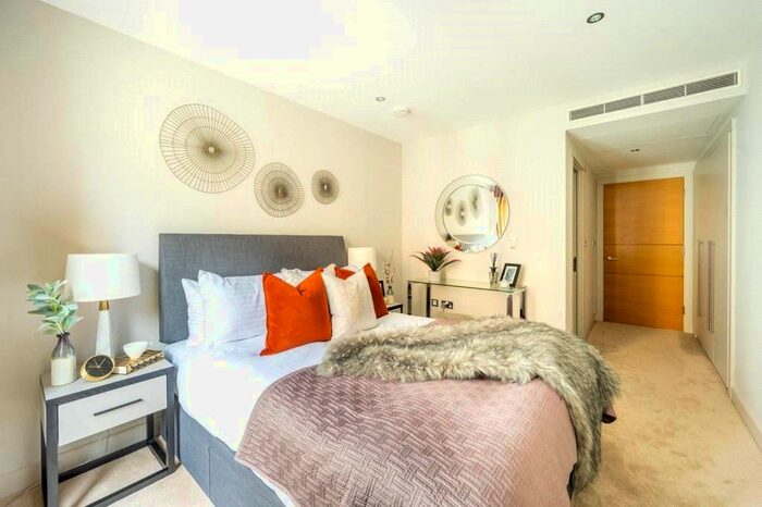 2 Bedroom Flat To Rent In Fountain House, The Boulevard, SW6