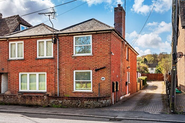 2 Bedroom End Of Terrace House For Sale In Main Road, Sundridge, Sevenoaks, Kent, TN14