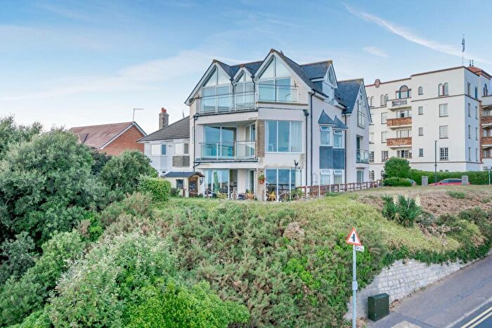 2 Bedroom Flat To Rent In Bournemouth, BH5