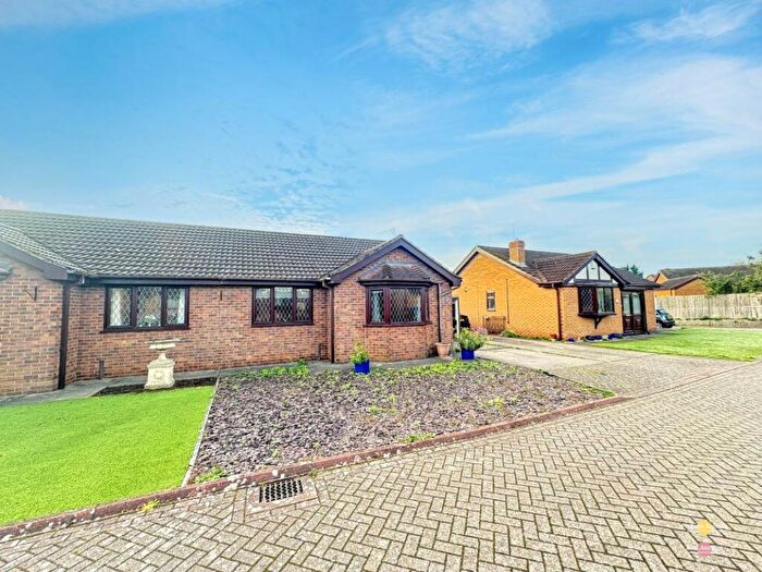 2 Bedroom Semi Detached House For Sale In Hunts Close, Broughton, Brigg, South Humberside, DN20