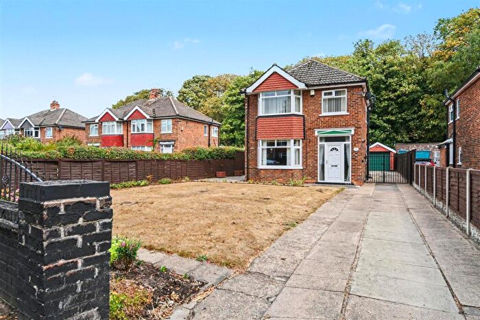 3 Bedroom Detached House For Sale In Scotter Road, Scunthorpe, DN15