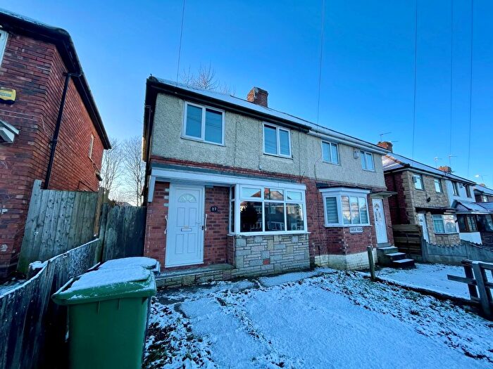 3 Bedroom Semi Detached House To Rent In Cadle Road, Wolverhampton, West Midlands, WV10