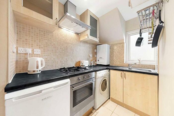 1 Bedroom Flat To Rent In Madeley Road, London, W5