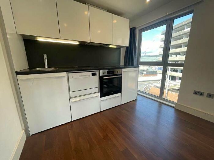 1 Bedroom Flat To Rent In Hanley Street, Nottingham, Nottinghamshire, NG1