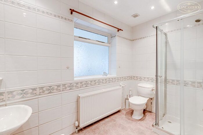 2 Bedroom Semi-Detached House For Sale In Hillside Avenue, Blackrod, Bolton, BL6