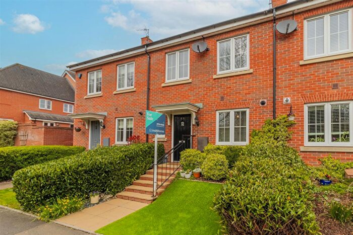 3 Bedroom Terraced House For Sale In Wattons Lane, Southam, CV47