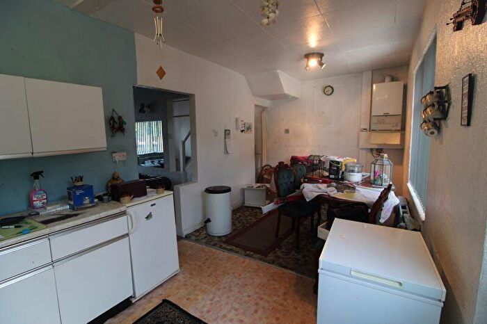 3 Bedroom End Of Terrace House For Sale In Great Cheetham Street East, Salford, Manchester, M7