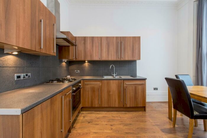 1 Bedroom Apartment To Rent In Gloucester Place Marylebone, NW1