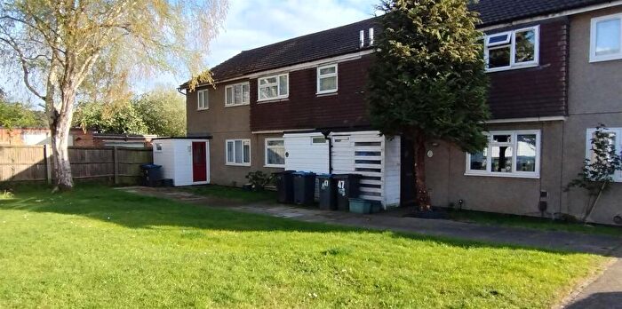 3 Bedroom End Of Terrace House For Sale In Buckland Road, Chessington, KT9