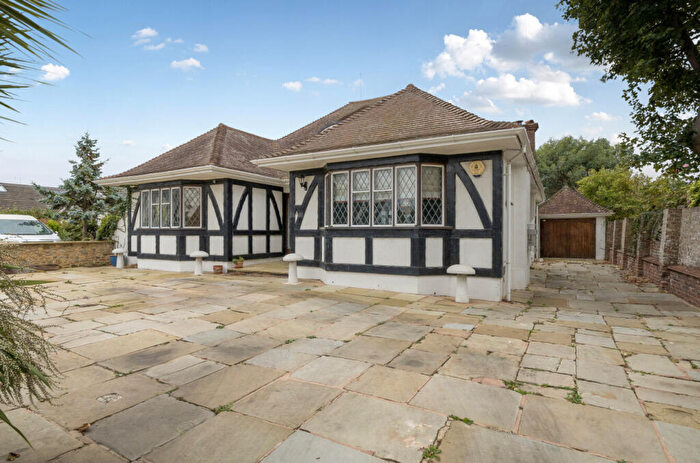 3 Bedroom Bungalow For Sale In Fish Lane, Bognor Regis, West Sussex, PO21