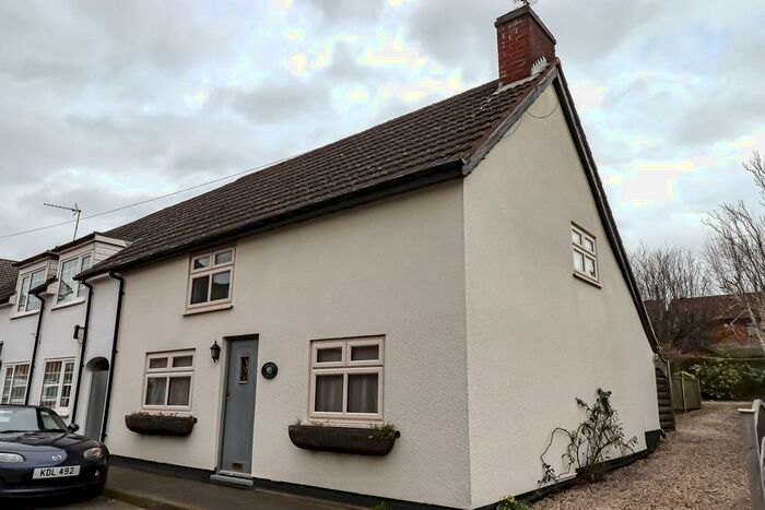 3 Bedroom Link Detached House For Sale In Cottage, Lutterworth Road, Gilmorton, LE17