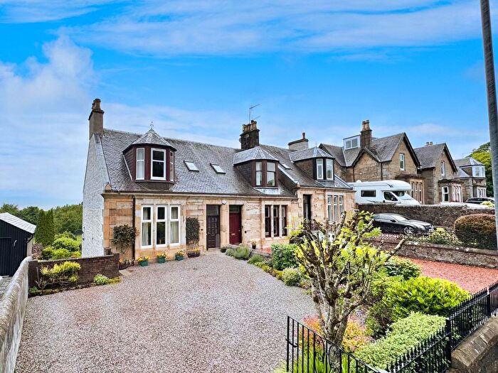 4 Bedroom End Of Terrace House For Sale In Dalry Road, Beith, Ayrshire, KA15