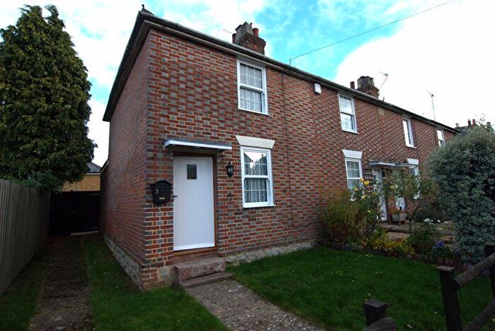 2 Bedroom Cottage To Rent In Church Street, Boughton Monchelsea, ME17