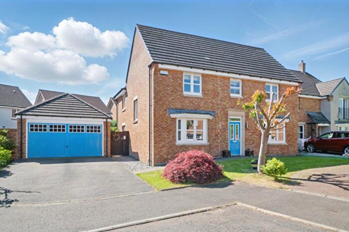 4 Bedroom Detached House For Sale In Raeburn Road, Larbert, FK5