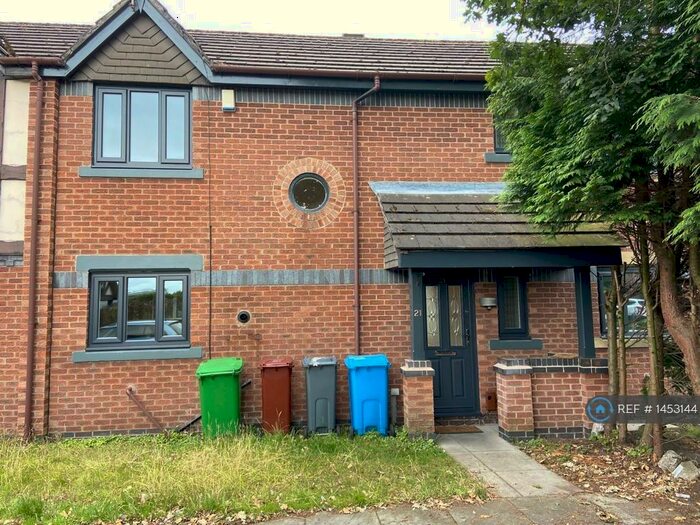 3 Bedroom Terraced House To Rent In Gateacre Walk, Manchester, M23