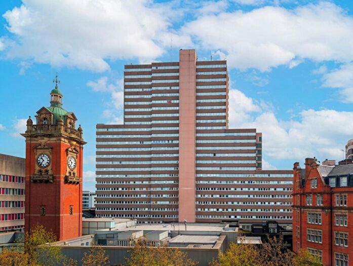 2 Bedroom Apartment For Sale In Victoria Centre, Nottingham, NG1