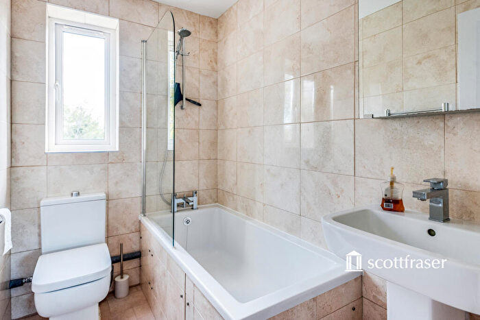 2 Bedroom Apartment To Rent In Cherwell Lodge, North Oxford, OX2
