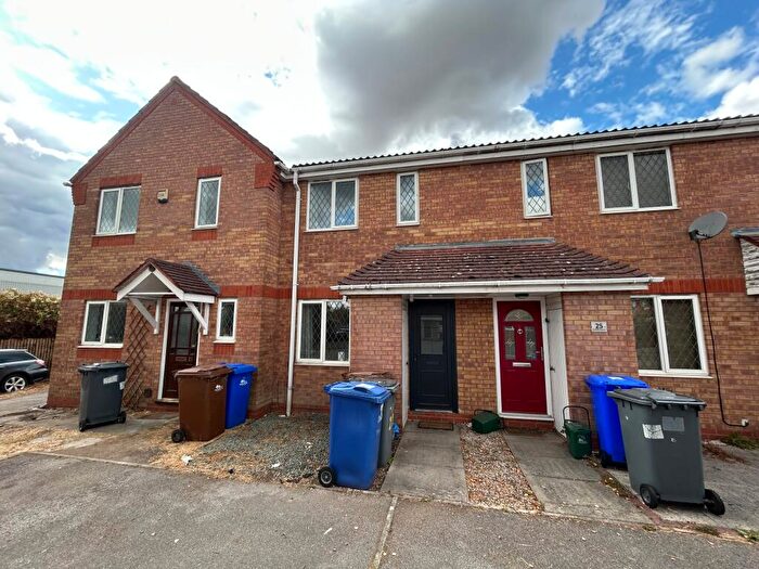 2 Bedroom Town House To Rent In Ratcliffe Av, Burton Upon Trent, Branston, DE14