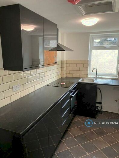 3 Bedroom Terraced House To Rent In Hall Street, Colne, BB8