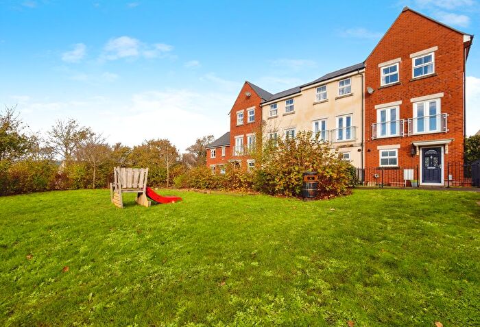 3 Bedroom End Terrace House For Sale In Carnac Drive, Dawlish, EX7