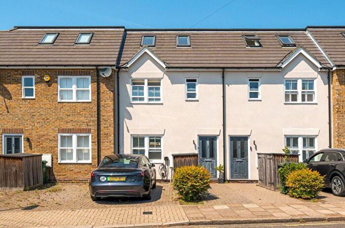 3 Bedroom Property For Sale In Palace Road, Bromley, BR1