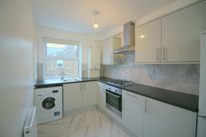 2 Bedroom Flat To Rent In Kildare Road, London, E16