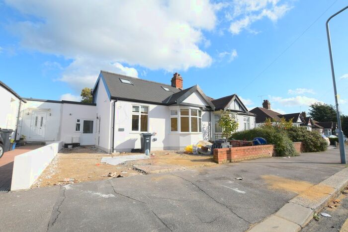 5 Bedroom Semi-Detached Bungalow To Rent In Clinton Crescent, Ilford, IG6