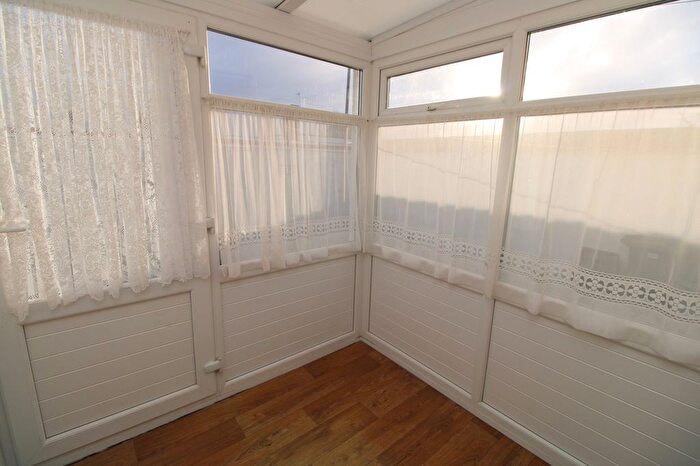 2 Bedroom Bungalow For Sale In Oakville Avenue, Rhyl, Denbighshire, LL18