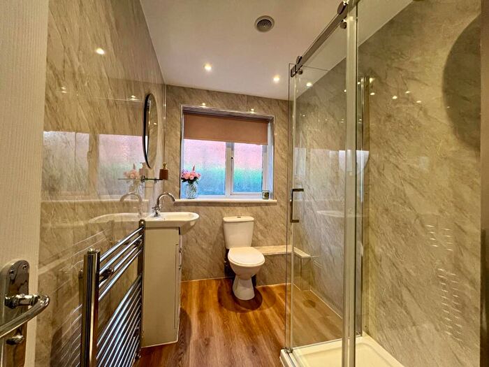 2 Bedroom Detached Bungalow For Sale In Seabrook Vale, Hythe, CT21