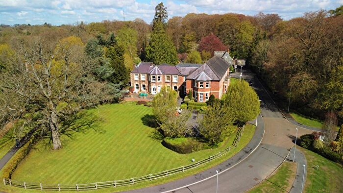 2 Bedroom Flat To Rent In De Havilland Drive, Hazlemere, HP15