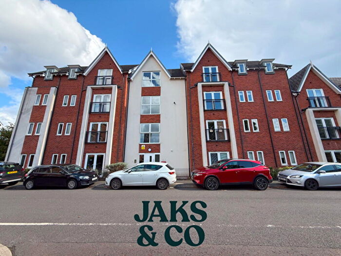 1 Bedroom Flat To Rent In Houseman Crescent, Manchester, M20