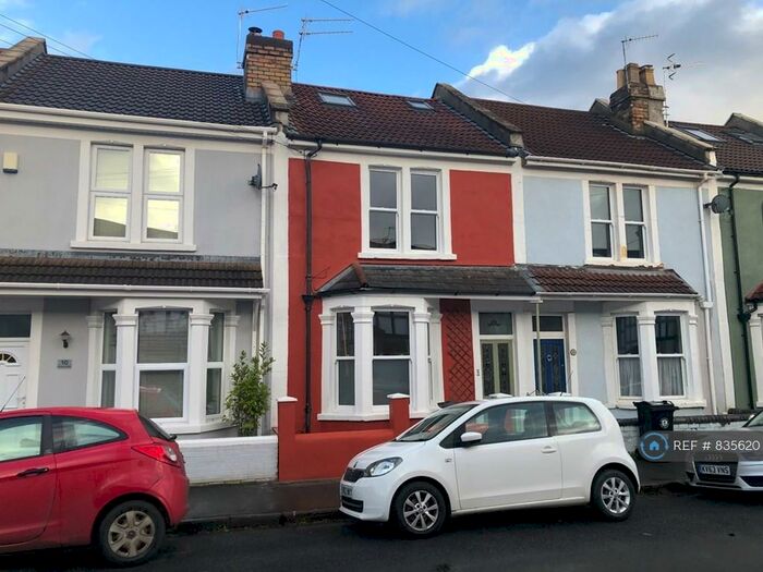 3 Bedroom Terraced House To Rent In Carrington Road, Bristol, BS3