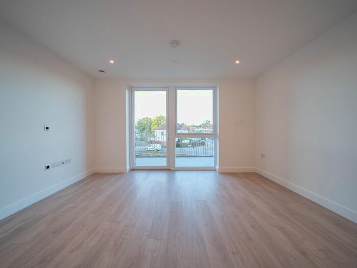 2 Bedroom Flat To Rent In Beresford Avenue, Wembley, HA0