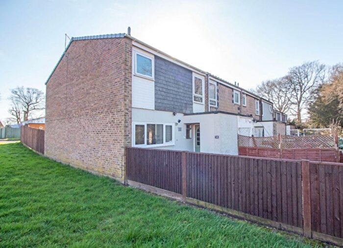 3 Bedroom Terraced House For Sale In Robin Gardens, Cowplain, PO8