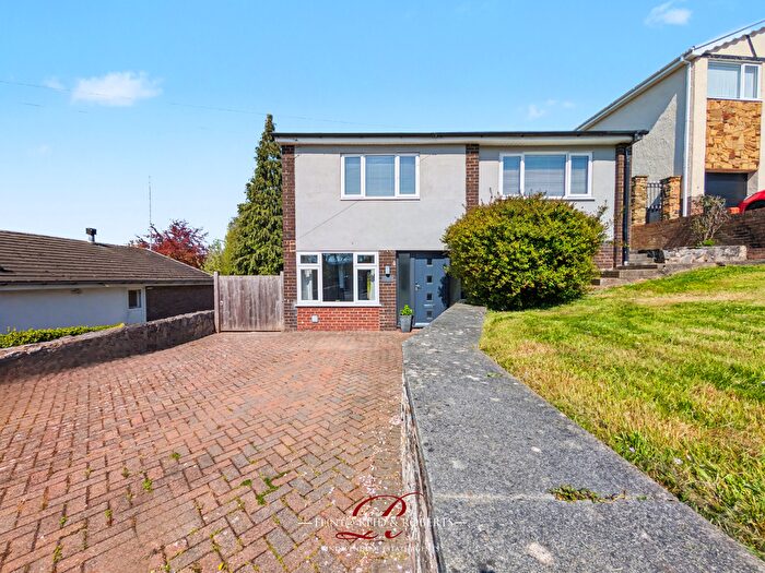 3 Bedroom Detached House For Sale In Bryn Mor Drive, Flint, CH6