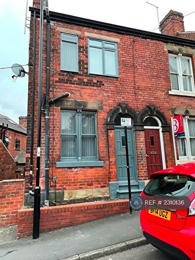 3 Bedroom End Of Terrace House To Rent In Broomspring Lane, Sheffield, S10