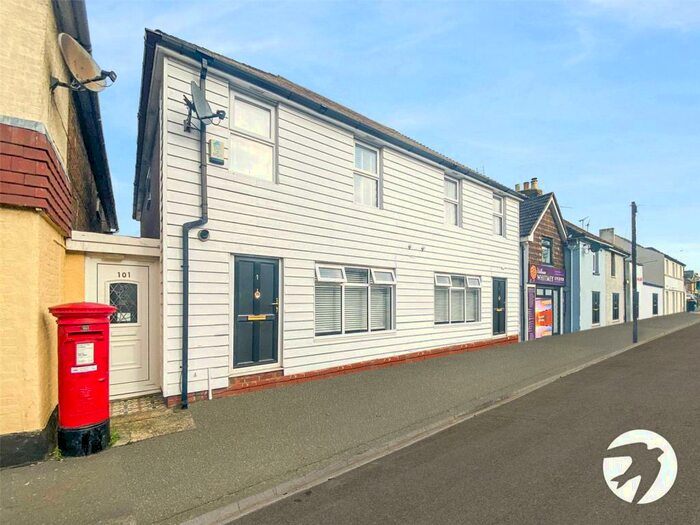 1 Bedroom Flat To Rent In London Road, Teynham, Sittingbourne, ME9