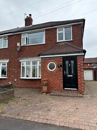 3 Bedroom Semi-Detached House To Rent In Shearwater Drive, Walkden, M28