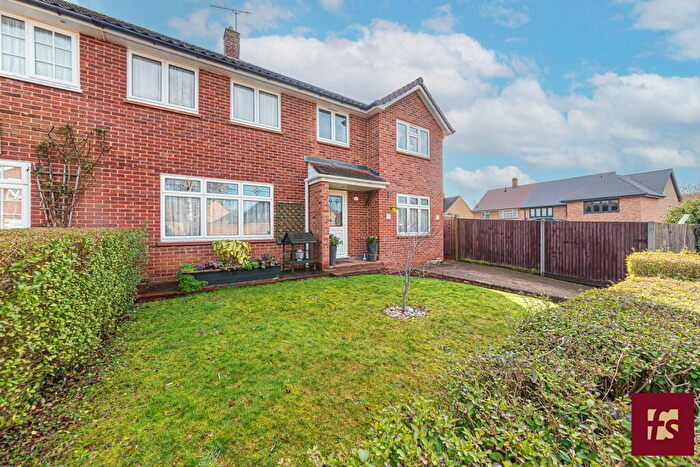 4 Bedroom Semi Detached House For Sale In Englemere Road, Bracknell, Berkshire, RG42