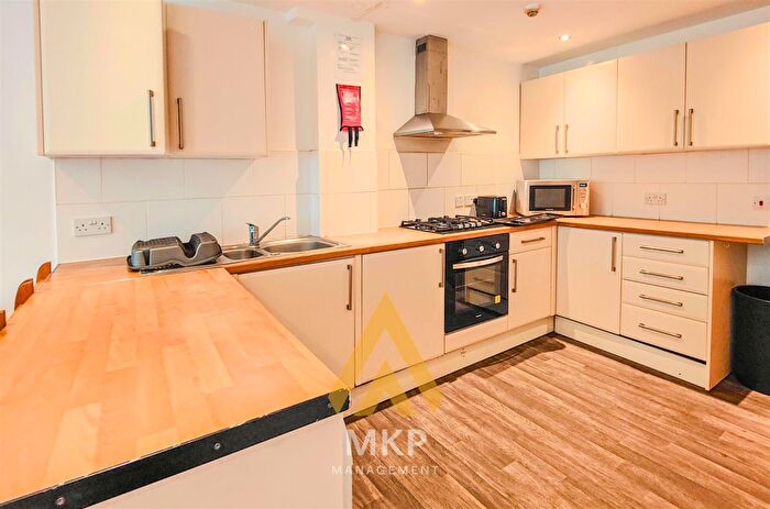 6 Bedroom Terraced House To Rent In Rose Cottages, Selly Oak, B29