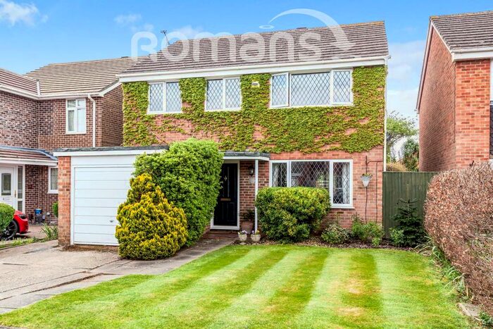 4 Bedroom Detached House To Rent In Moor End, SL6