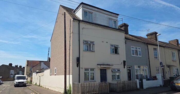 12 Bedroom House Of Multiple Occupation For Sale In William Street, Grays, Essex, RM17