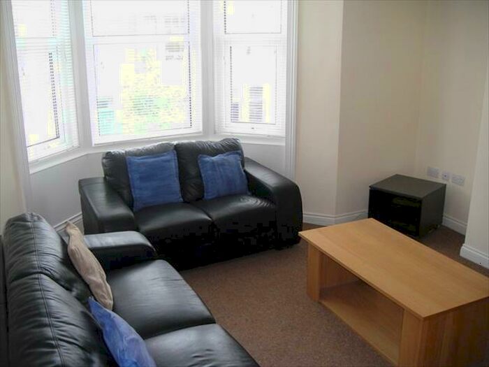 6 Bedroom Maisonette To Rent In Shortridge Terrace, Newcastle Upon Tyne, NE2
